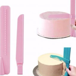 Dụng cụ hỗ trợ chà láng bánh kem
