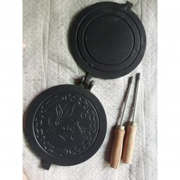 Khuôn bánh kẹp trơn nhôm chống dính Huỳnh Anh size NHỎ - 16 cm 