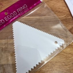 Miếng chà bánh kem răng cưa